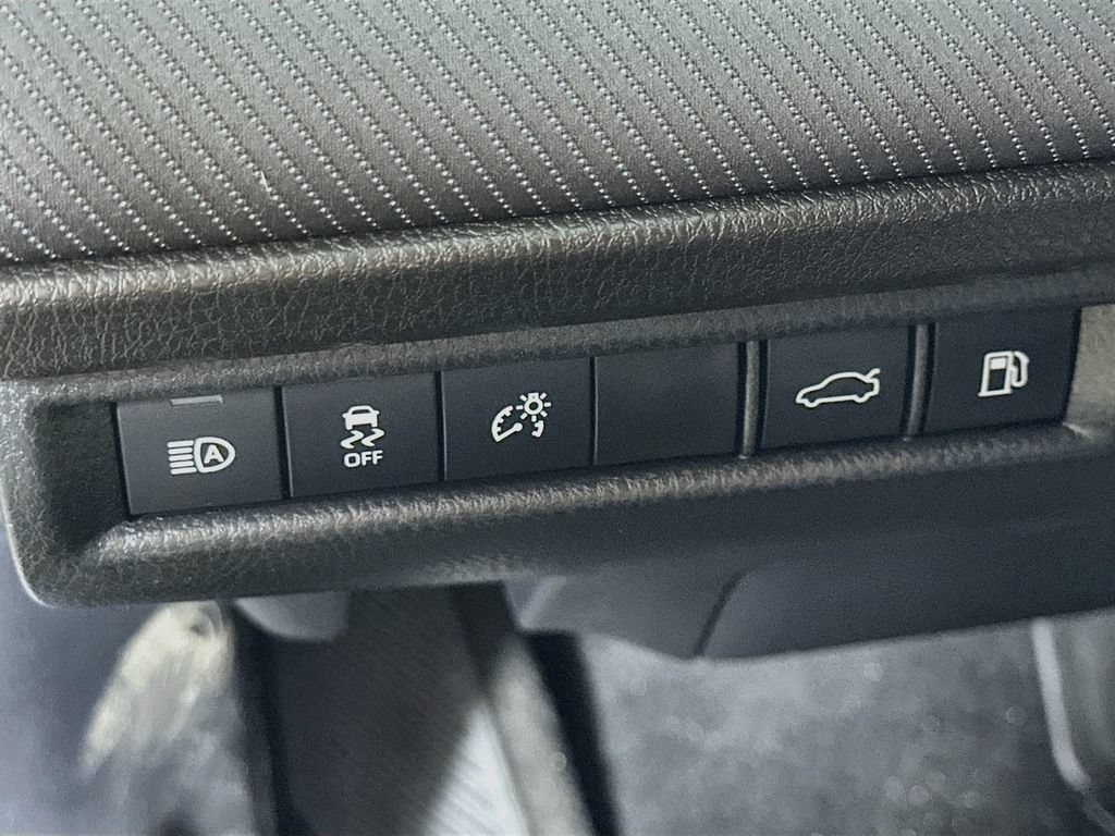 Used 2026 Toyota Camry SE FWD image 21