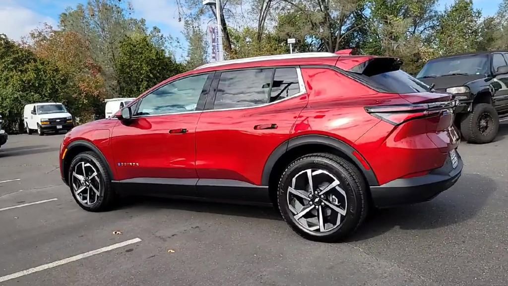 New 2026 Chevrolet Equinox EV LT image 6