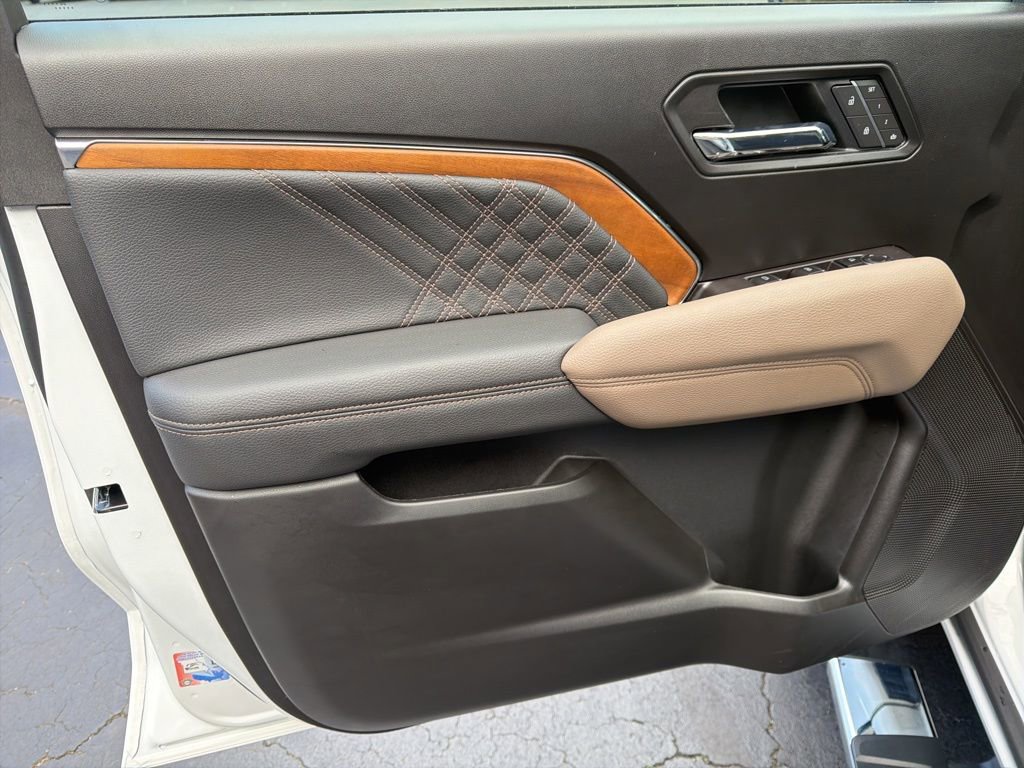 Used 2026 GMC Canyon Denali image 7