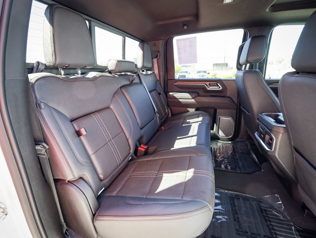 Used 2025 Chevrolet Silverado 2500 High Country w/ High Country Premium Package AWD/4WD image 28