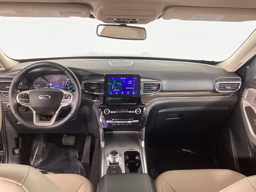 Used 2023 Ford Explorer Limited w/ Equipment Group 301A AWD/4WD image 22
