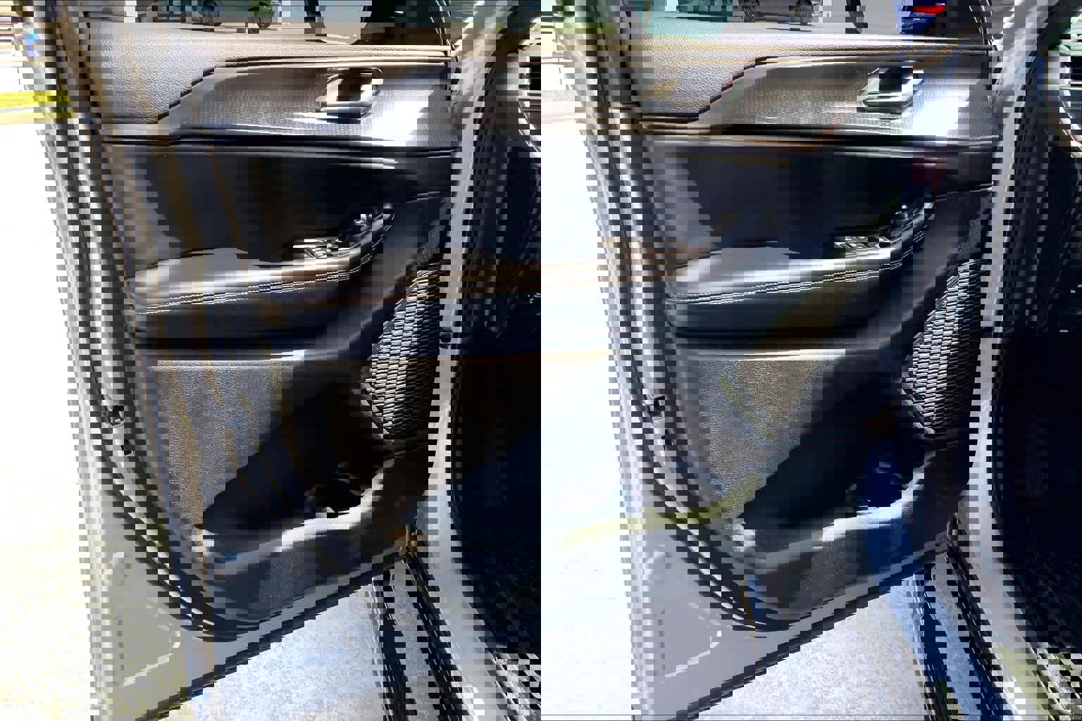 Used 2023 Jeep Grand Cherokee L Laredo image 22