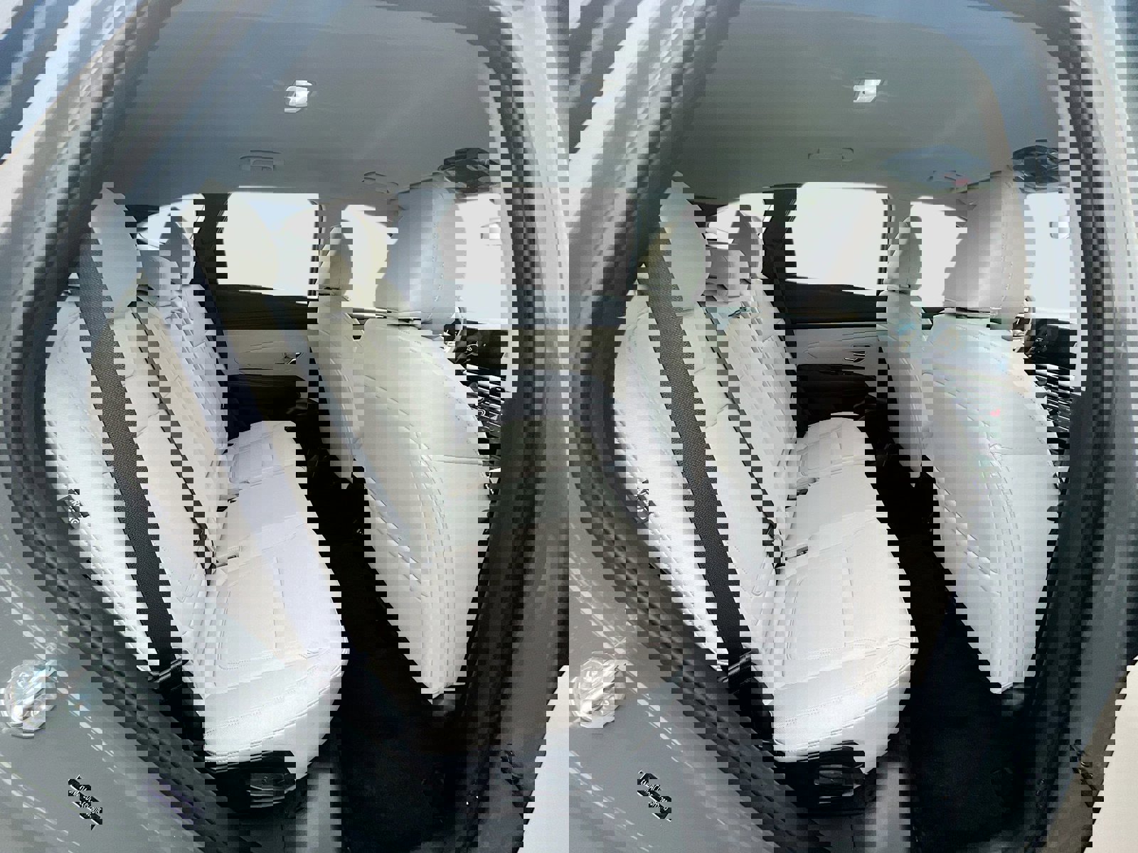 Used 2025 Hyundai Tucson SE image 28