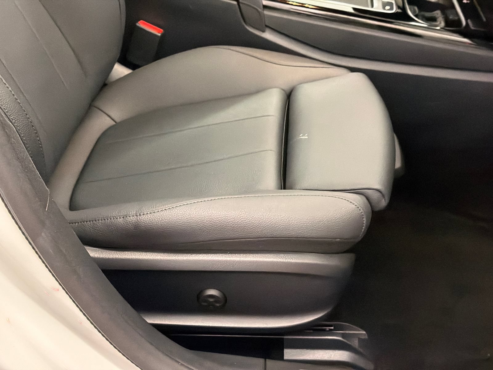 Used 2025 Mercedes-Benz CLA 250 image 10