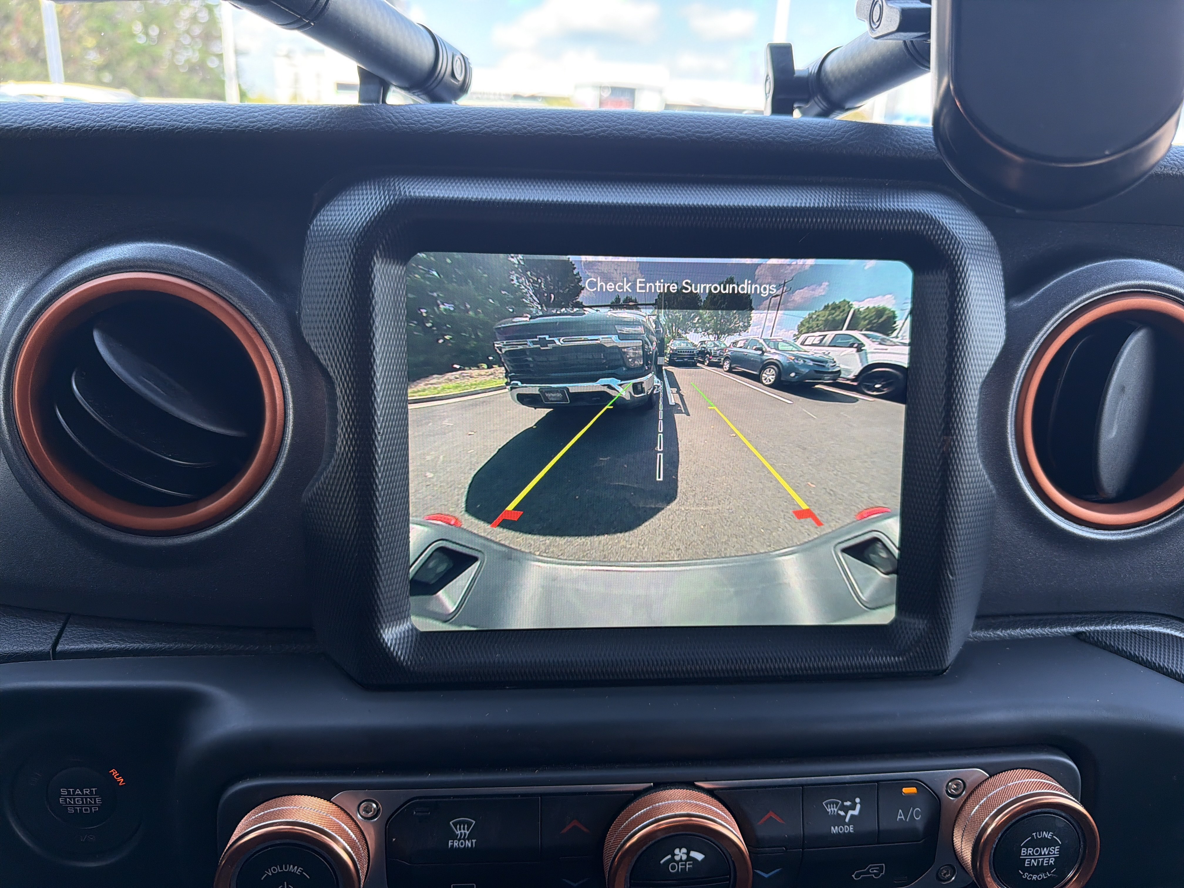 Used 2023 Jeep Gladiator Mojave AWD/4WD image 24