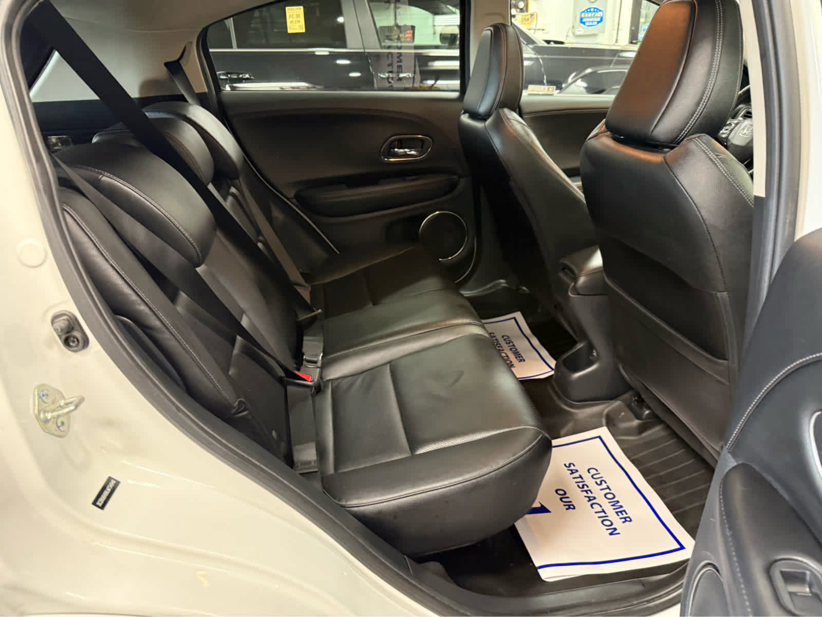 Used 2020 Honda HR-V Touring image 26