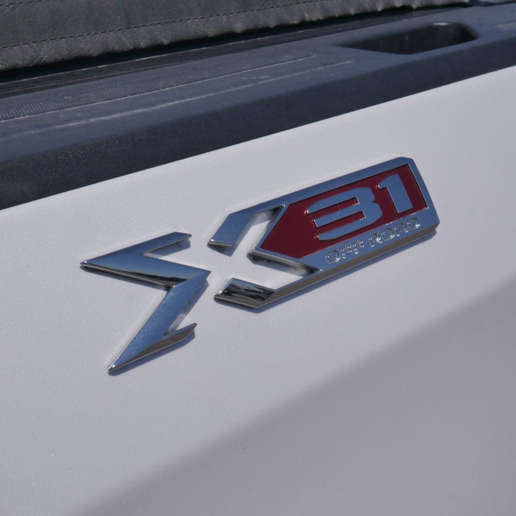 Used 2023 GMC Sierra 1500 SLT w/ SLT Premium Package image 13