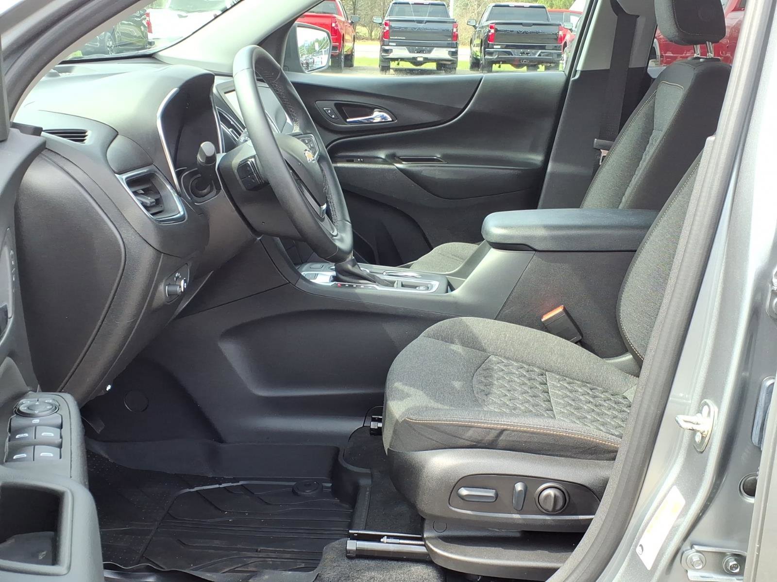 Certified 2024 Chevrolet Equinox LT w/ LPO, Floor Liner Package image 7