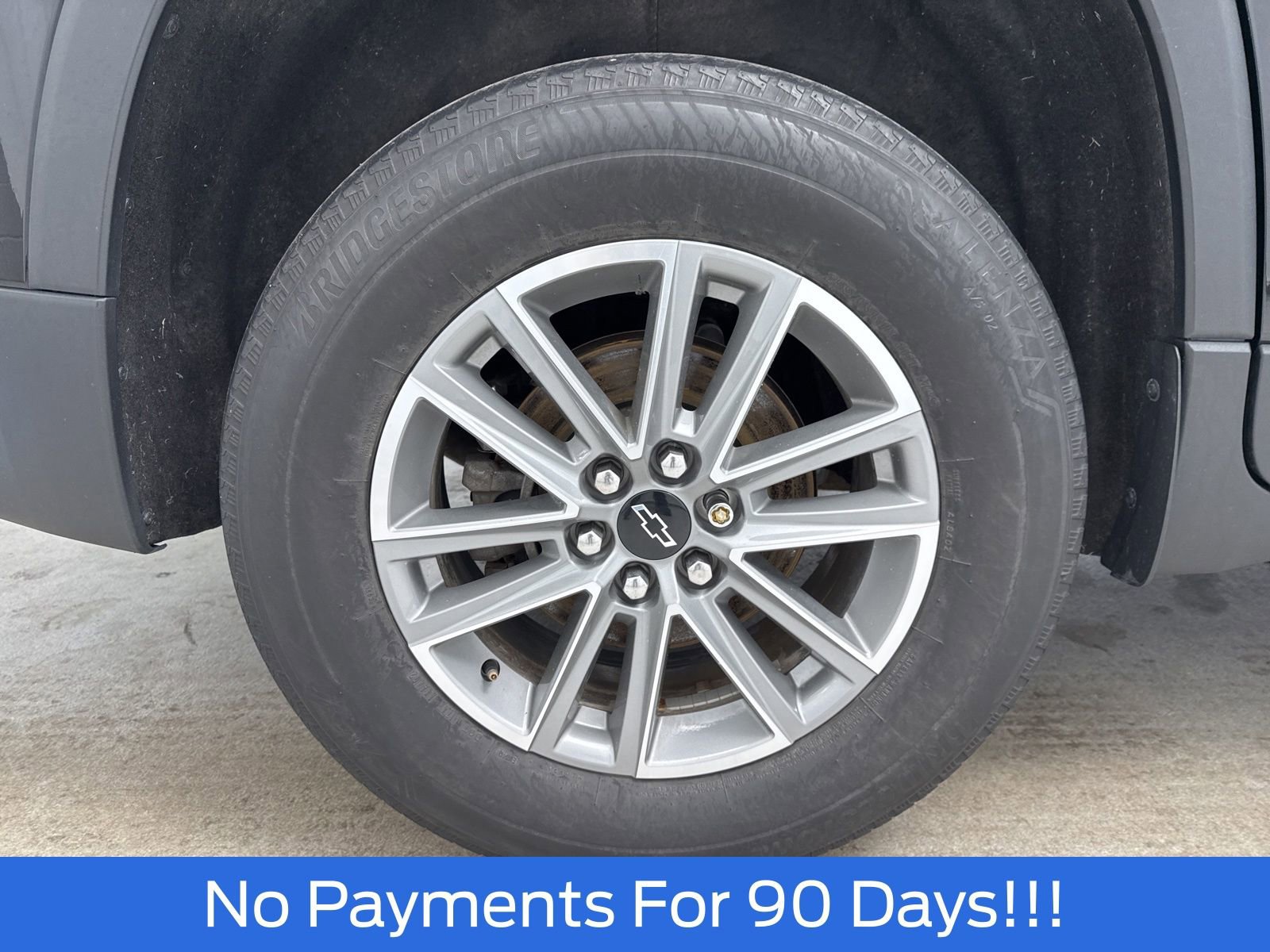 Used 2022 Chevrolet Traverse LT image 42