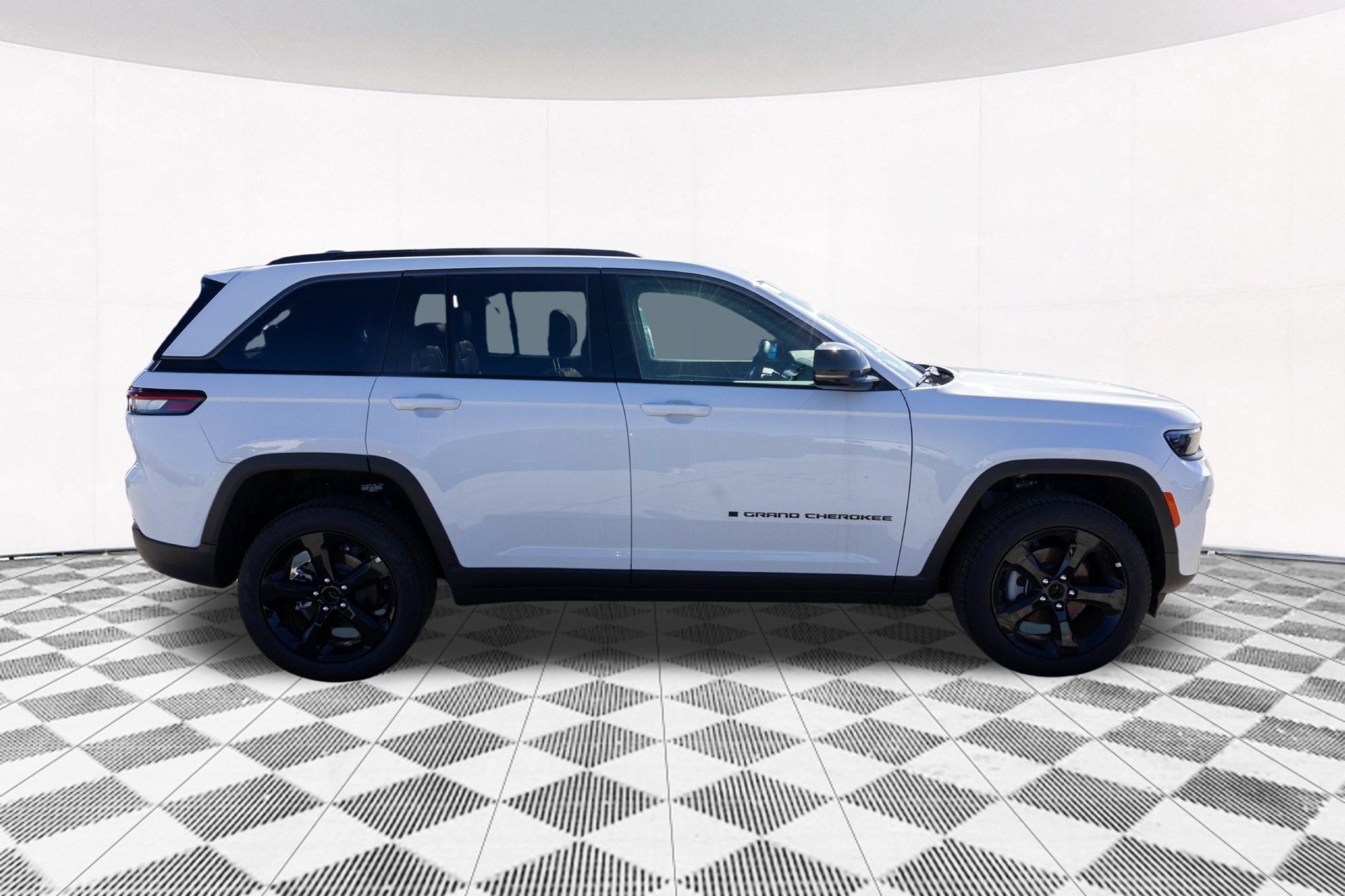 New 2026 Jeep Grand Cherokee Limited w/ Limited Altitude Package AWD/4WD image 12