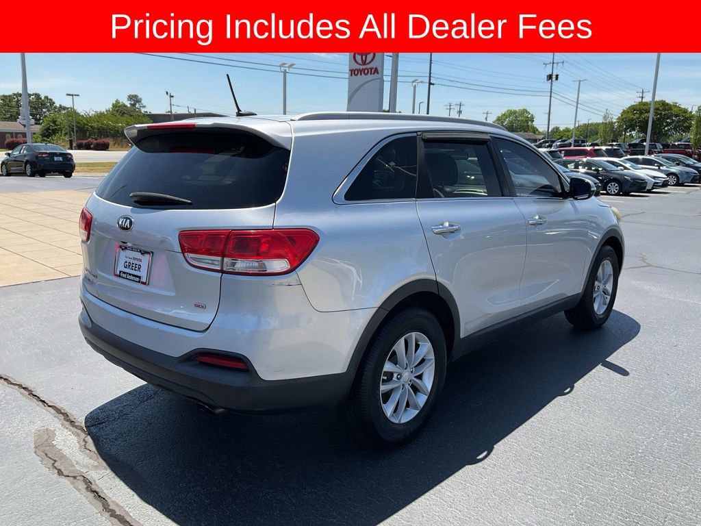 Used 2017 Kia Sorento FWD image 17
