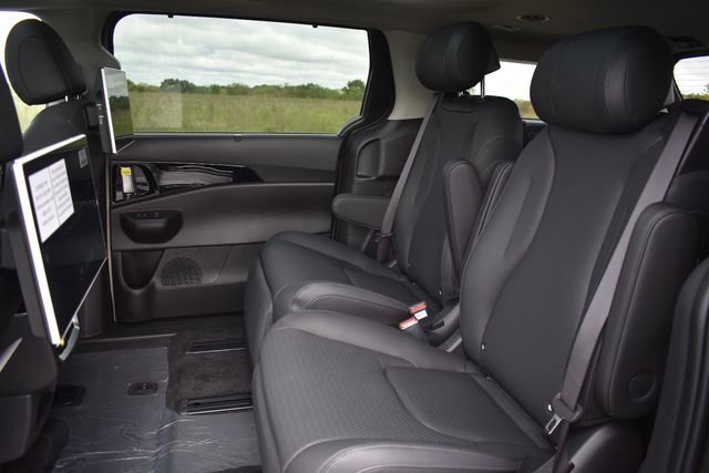 New 2026 Kia Carnival SX Prestige image 24