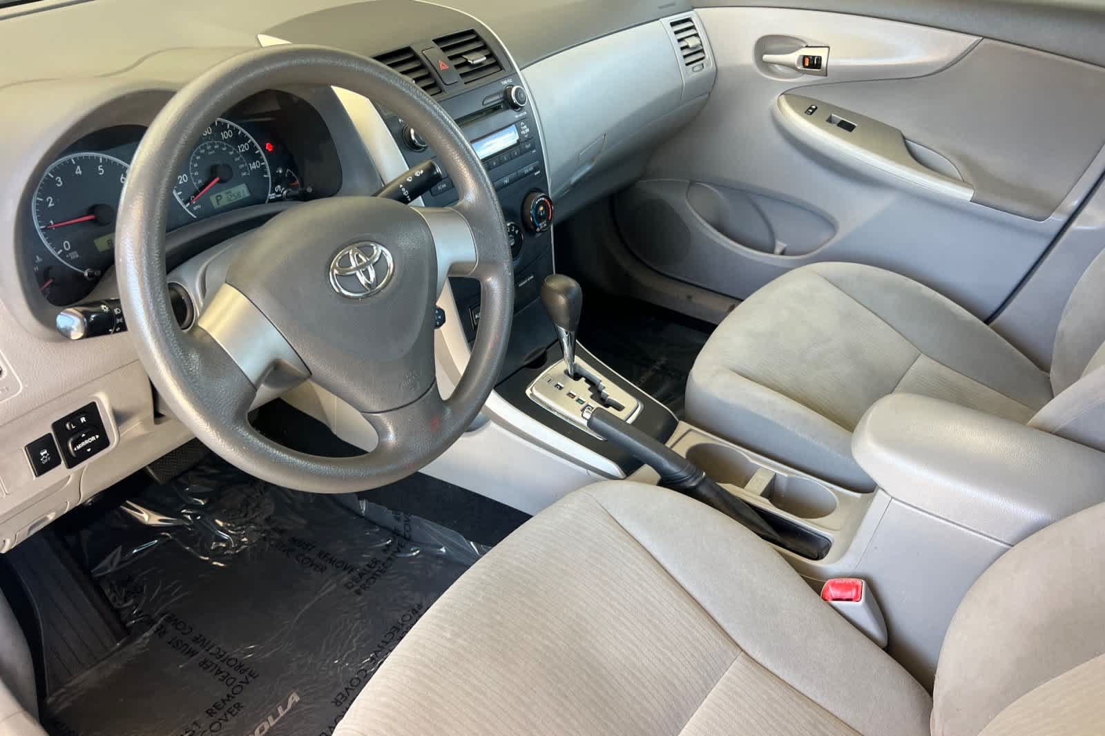 Used 2010 Toyota Corolla LE FWD image 11