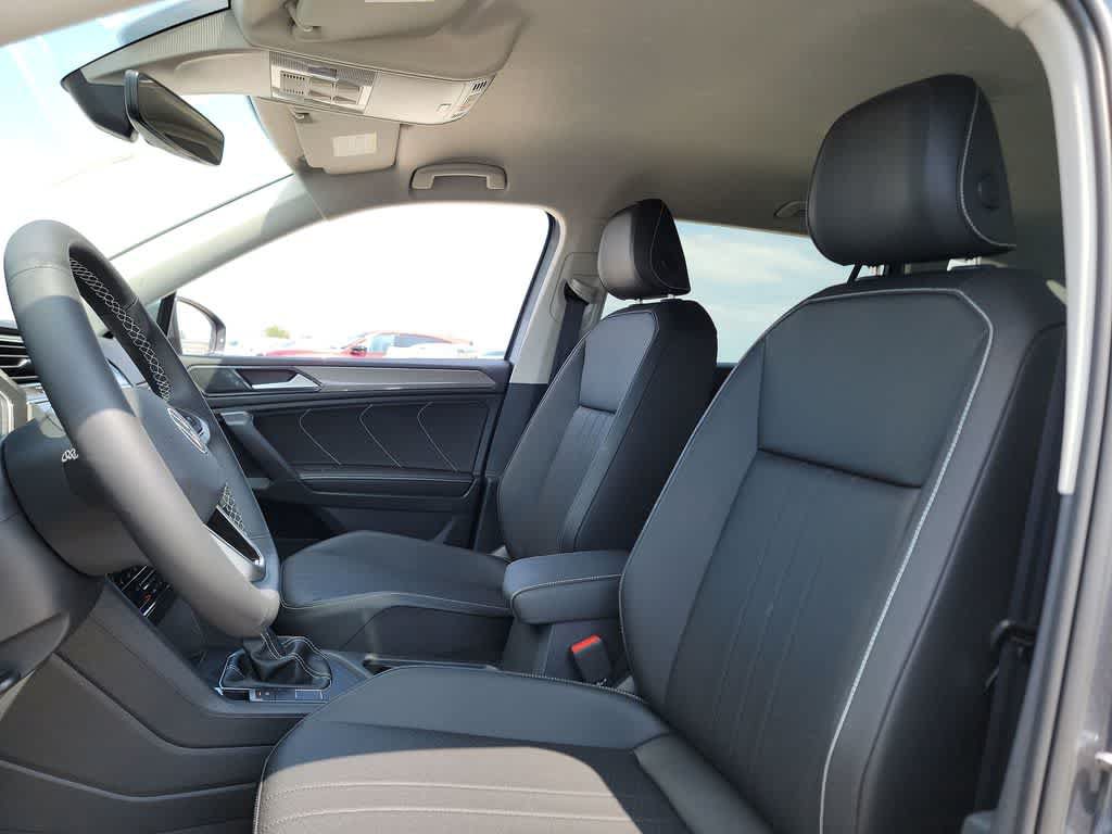 Used 2023 Volkswagen Tiguan SE FWD image 20