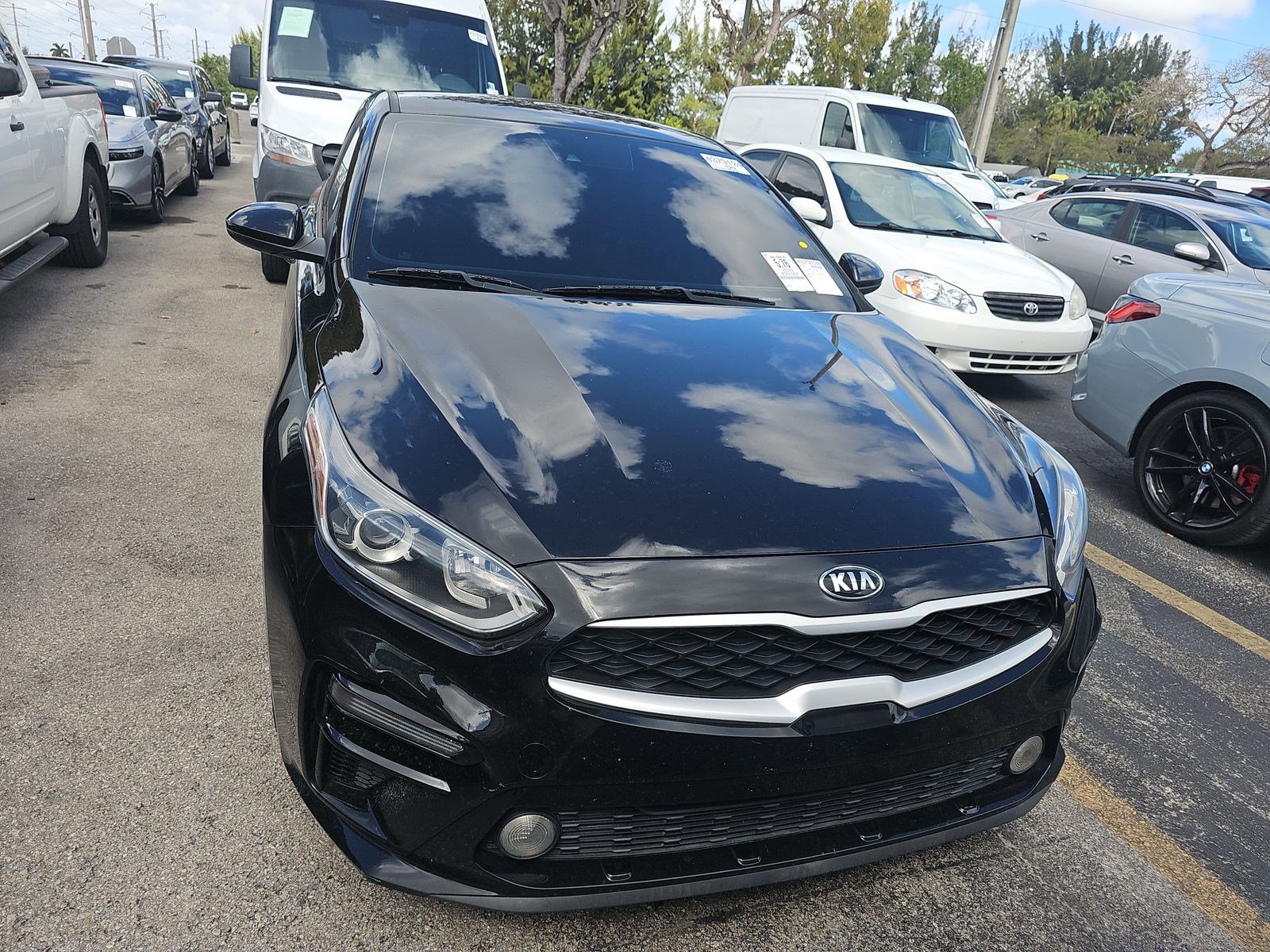 Used 2020 Kia Forte LXS image 2
