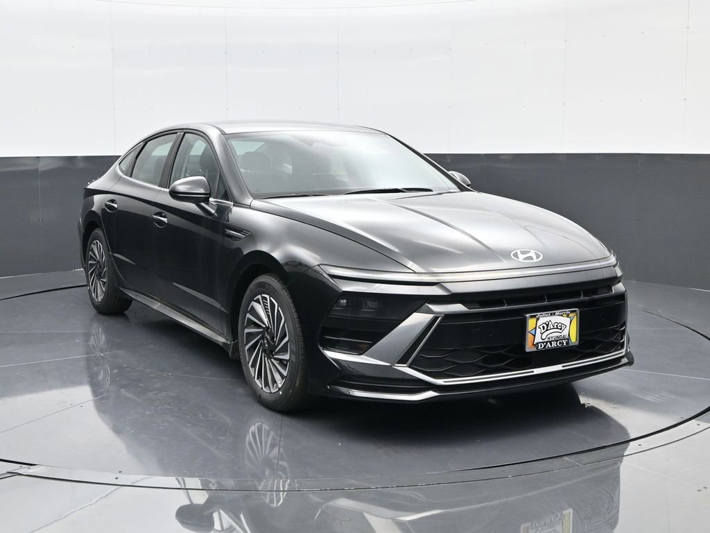 Certified 2025 Hyundai Sonata SEL FWD image 3