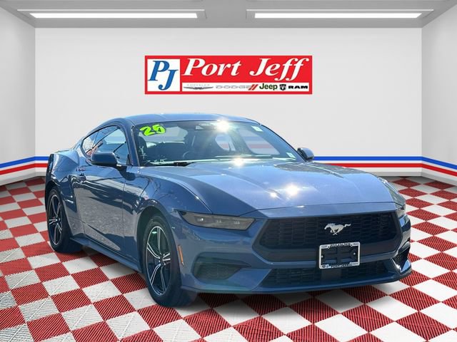 Used 2025 Ford Mustang Premium RWD image 2