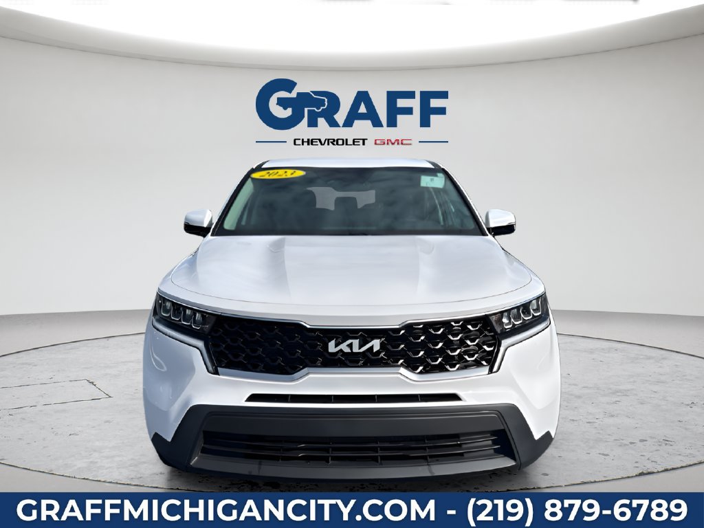 Used 2023 Kia Sorento LX FWD image 8