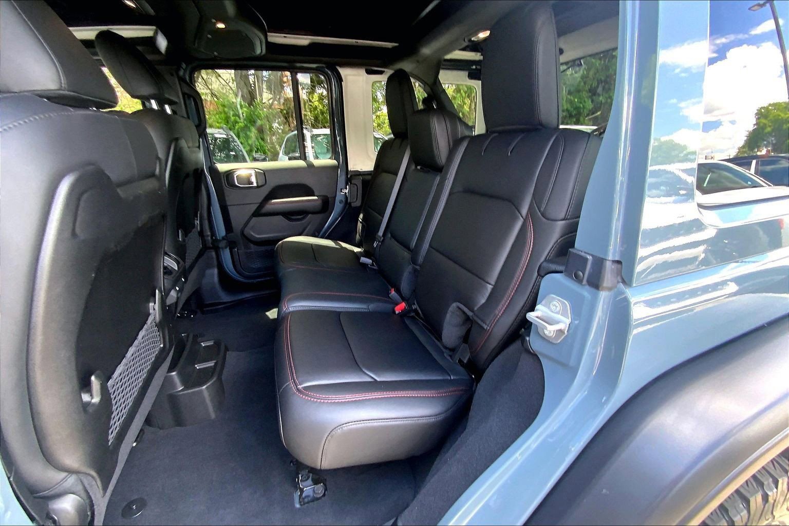Certified 2025 Jeep Wrangler Unlimited Rubicon w/ Safety Group AWD/4WD image 16