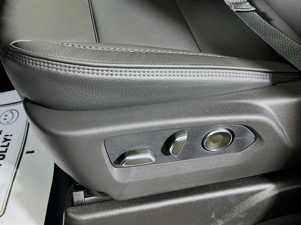 New 2026 GMC Yukon XL Denali image 15