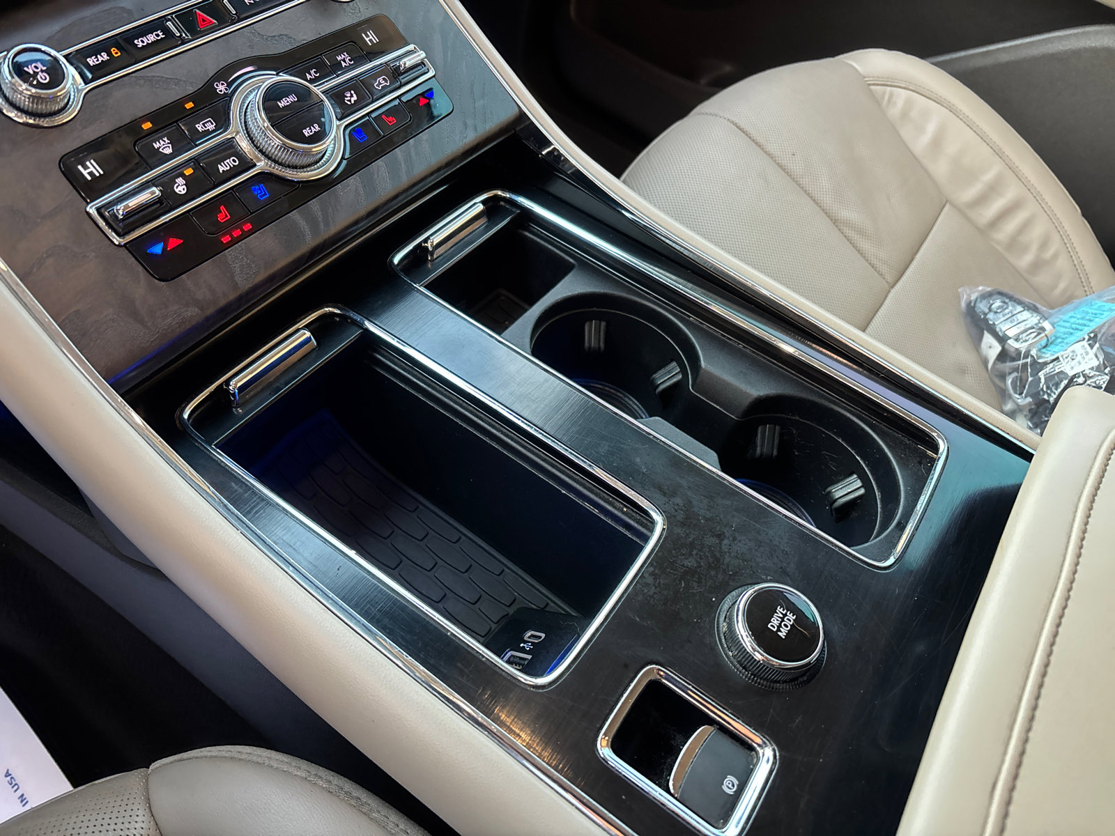 Used 2020 Lincoln Aviator Reserve w/ Elements Package Plus image 23