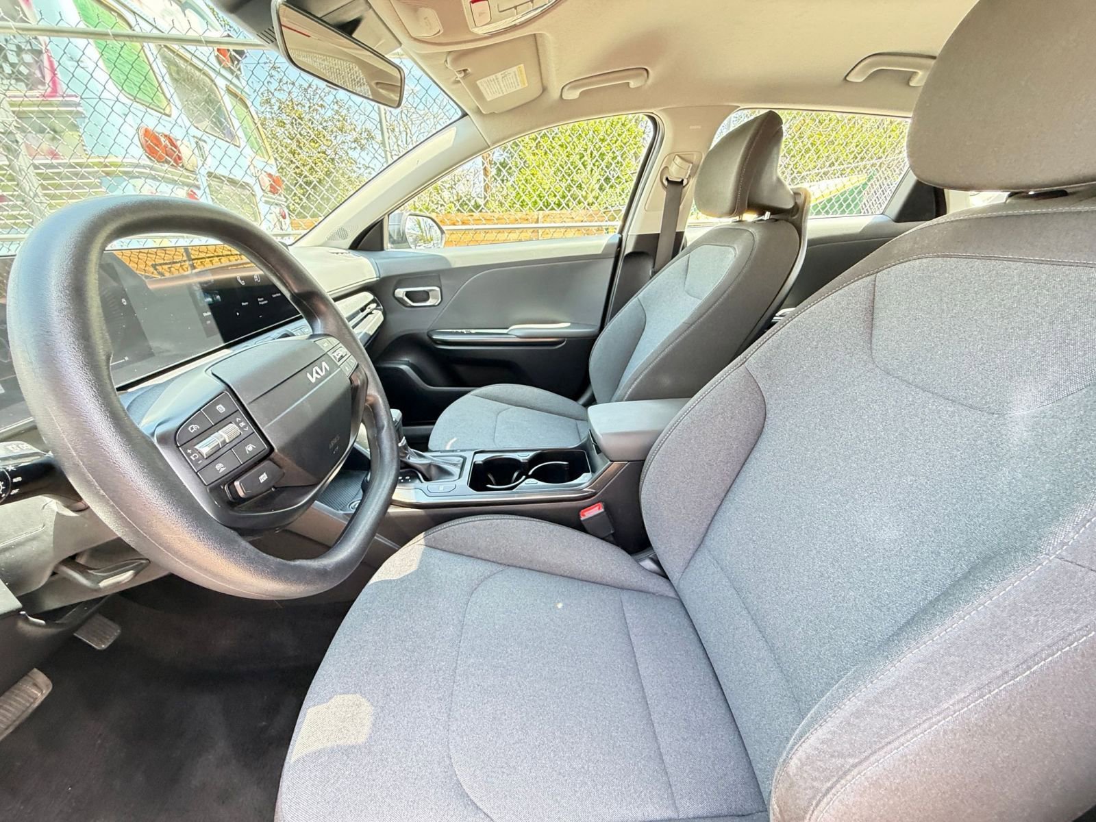 Used 2025 Kia K4 FWD image 24
