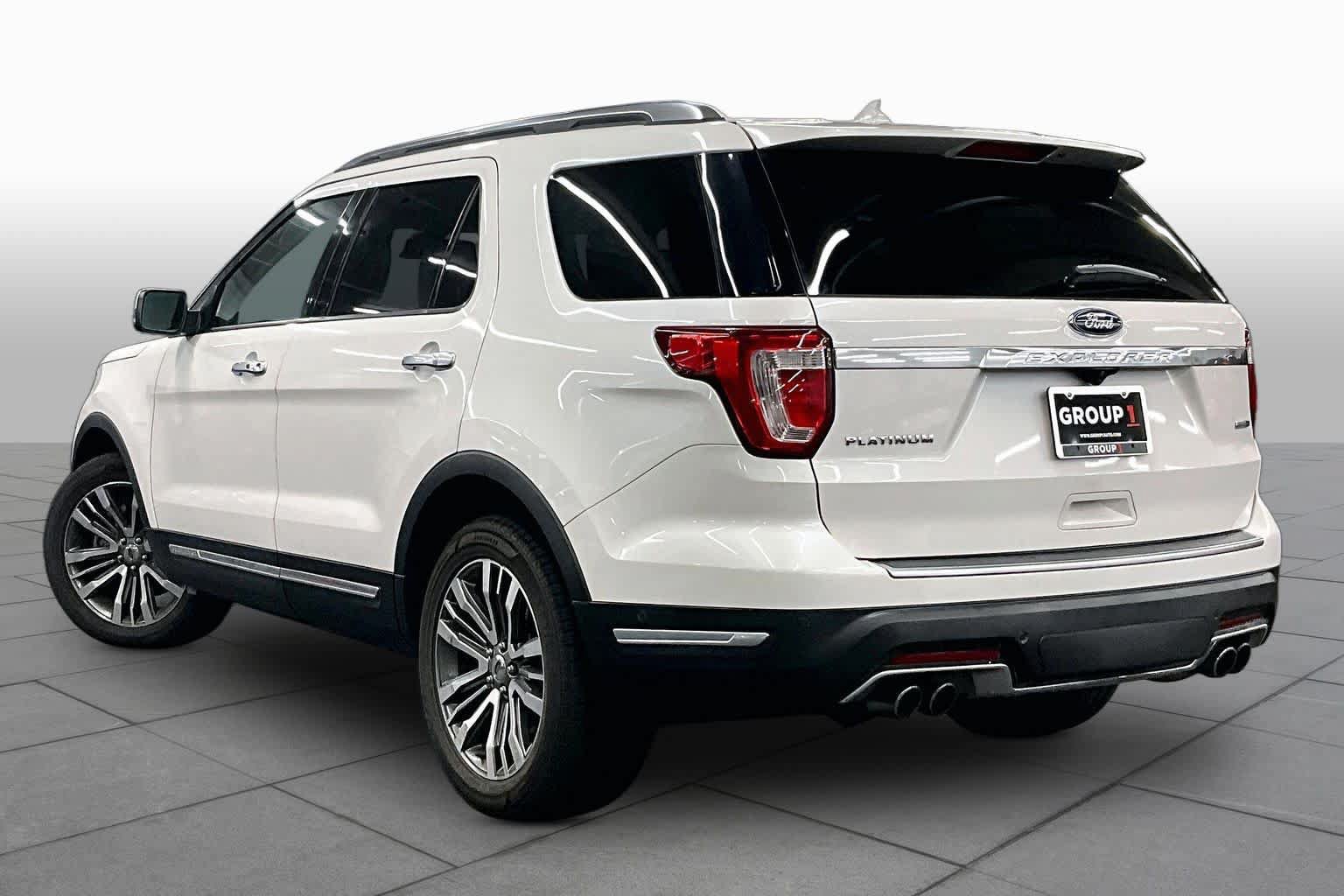 Used 2018 Ford Explorer Platinum AWD/4WD image 11