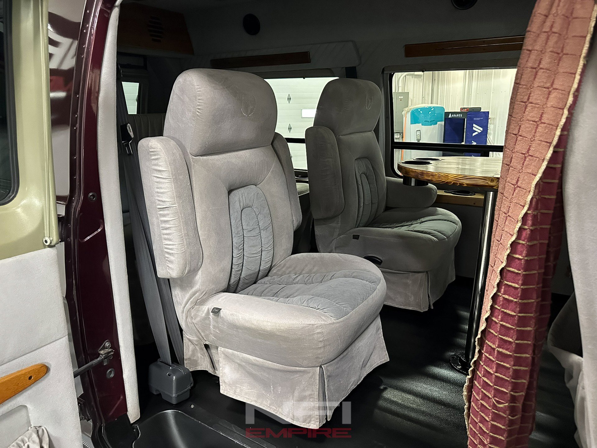 Used 2002 Dodge B1500 image 39