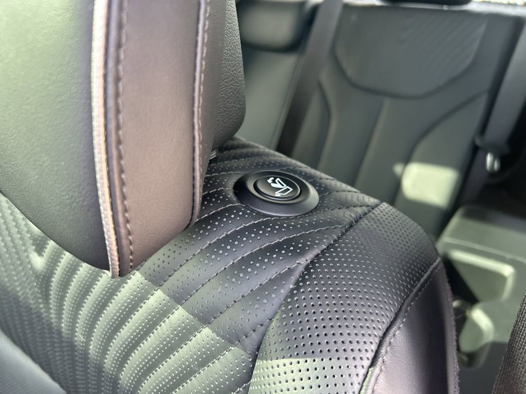 Used 2024 Hyundai Palisade Calligraphy image 28