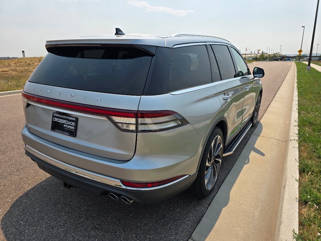 Used 2022 Lincoln Aviator Reserve w/ Equipment Group 201A AWD/4WD image 6