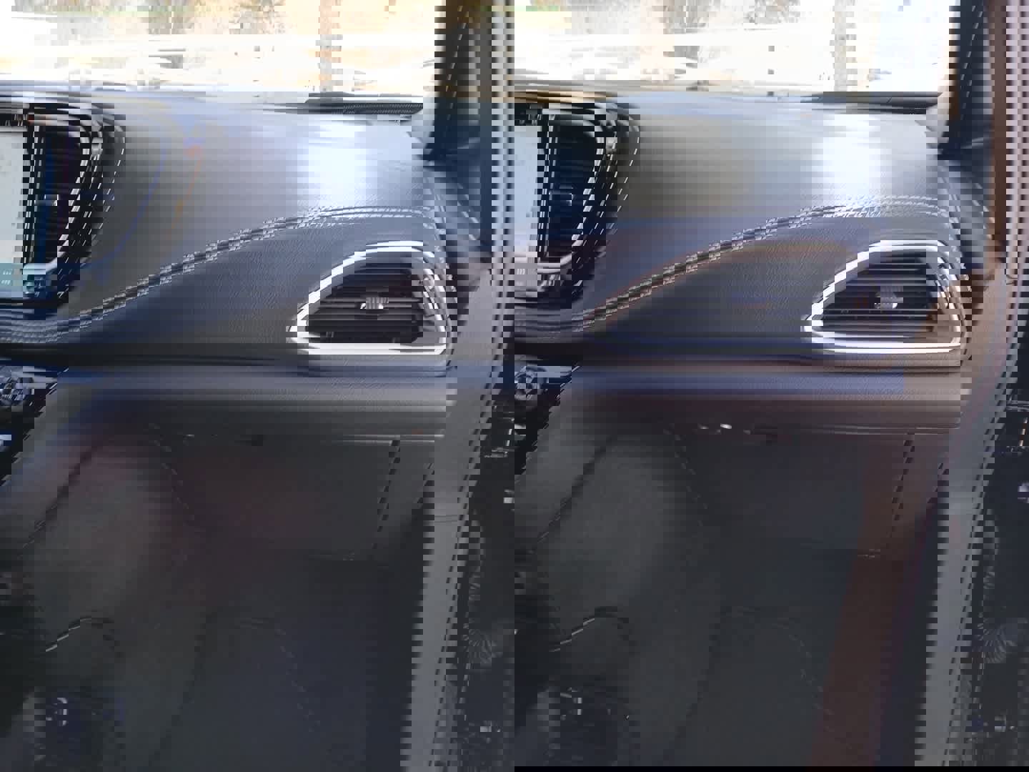 New 2026 Chrysler Pacifica Select w/ S Appearance Package image 48