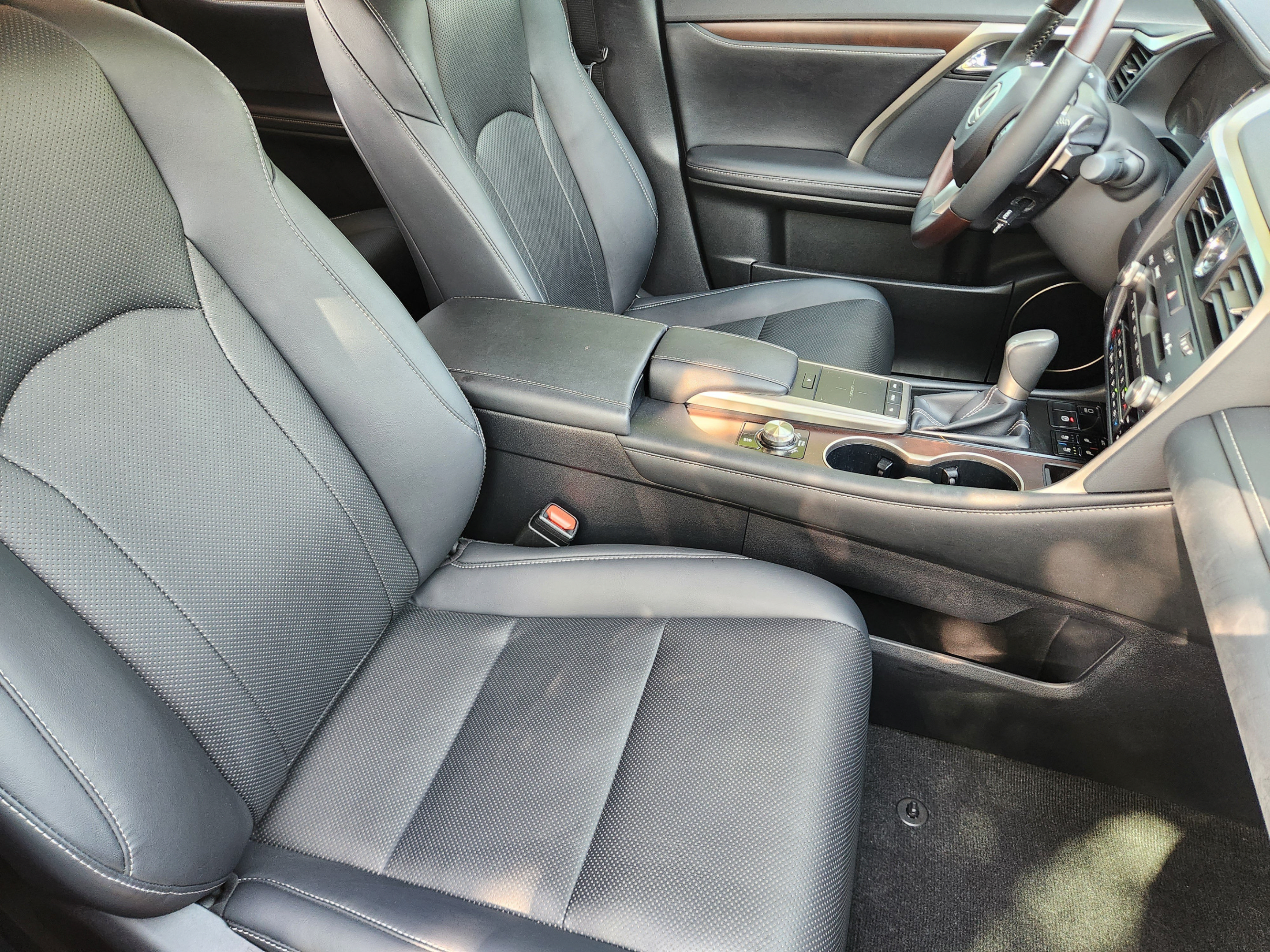 Used 2020 Lexus RX 350 FWD w/ Premium Package image 8