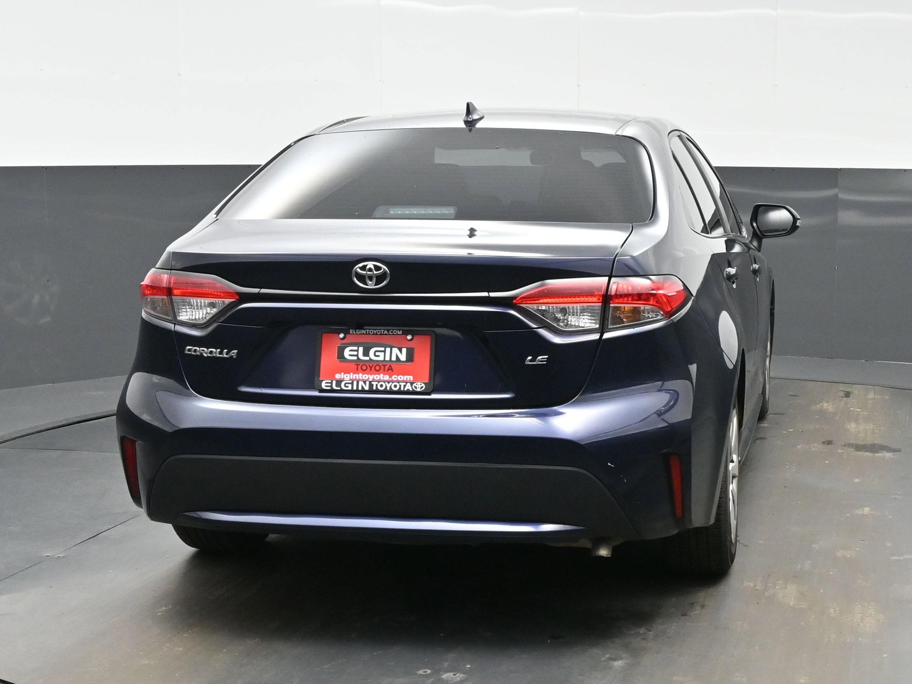 Used 2022 Toyota Corolla LE FWD image 5