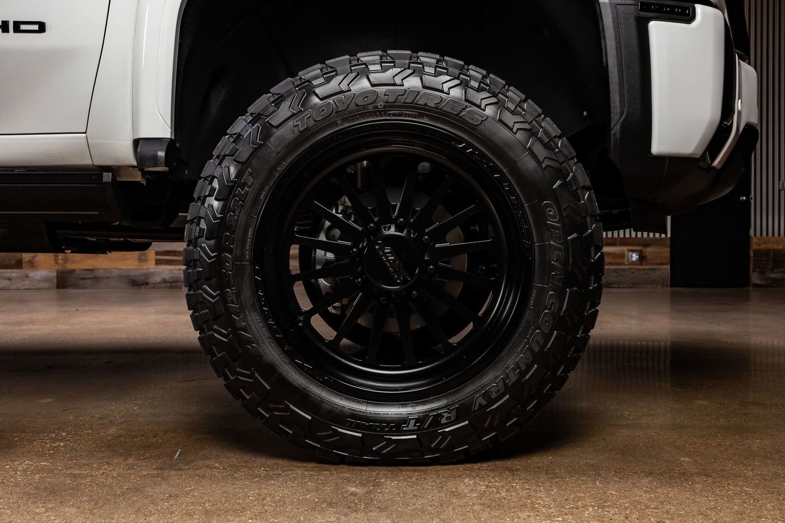 Used 2025 GMC Sierra 2500 Denali Ultimate image 12