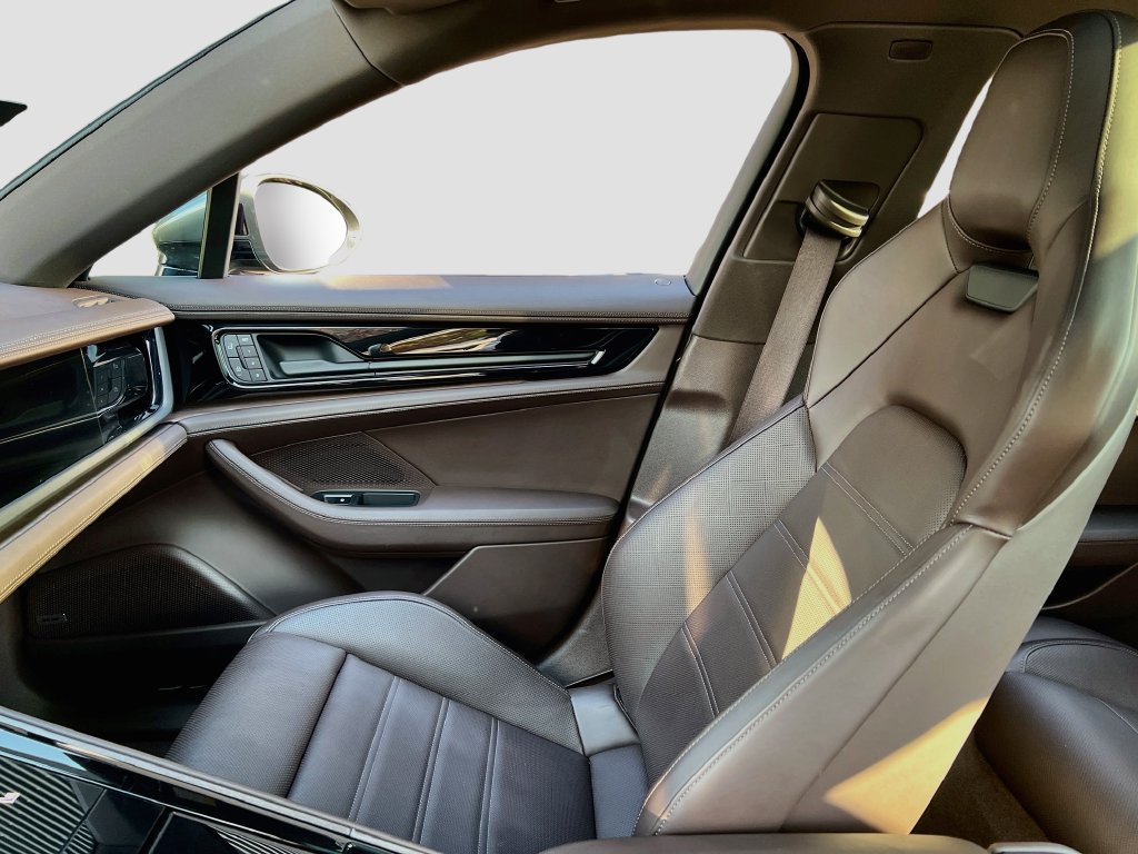 Certified 2025 Porsche Panamera 4S AWD/4WD image 26