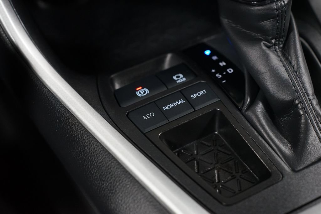 Certified 2025 Toyota RAV4 XLE image 22