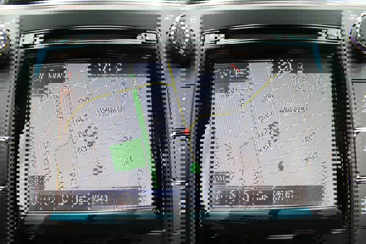 Used 2015 Toyota Camry XLE FWD image 29