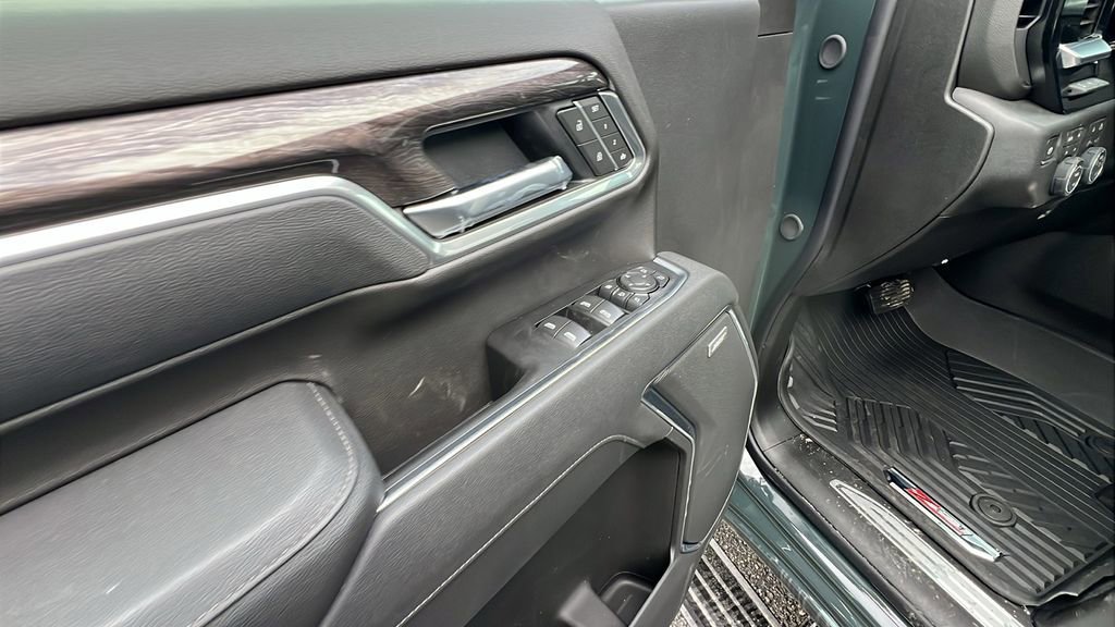New 2026 Chevrolet Silverado 2500 LTZ w/ LTZ Convenience Package image 12