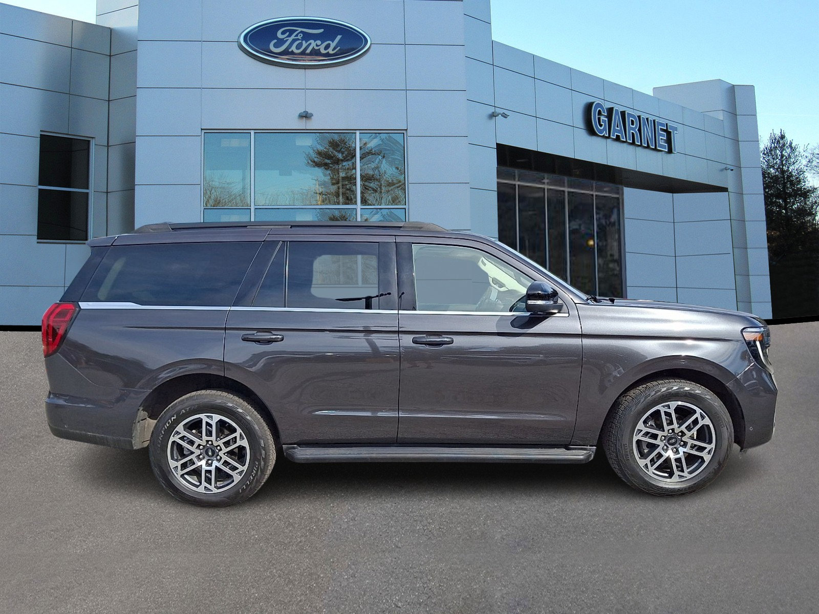 Certified 2025 Ford Expedition Active AWD/4WD image 10