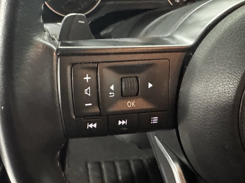 Used 2025 Nissan Pathfinder SV AWD/4WD image 6
