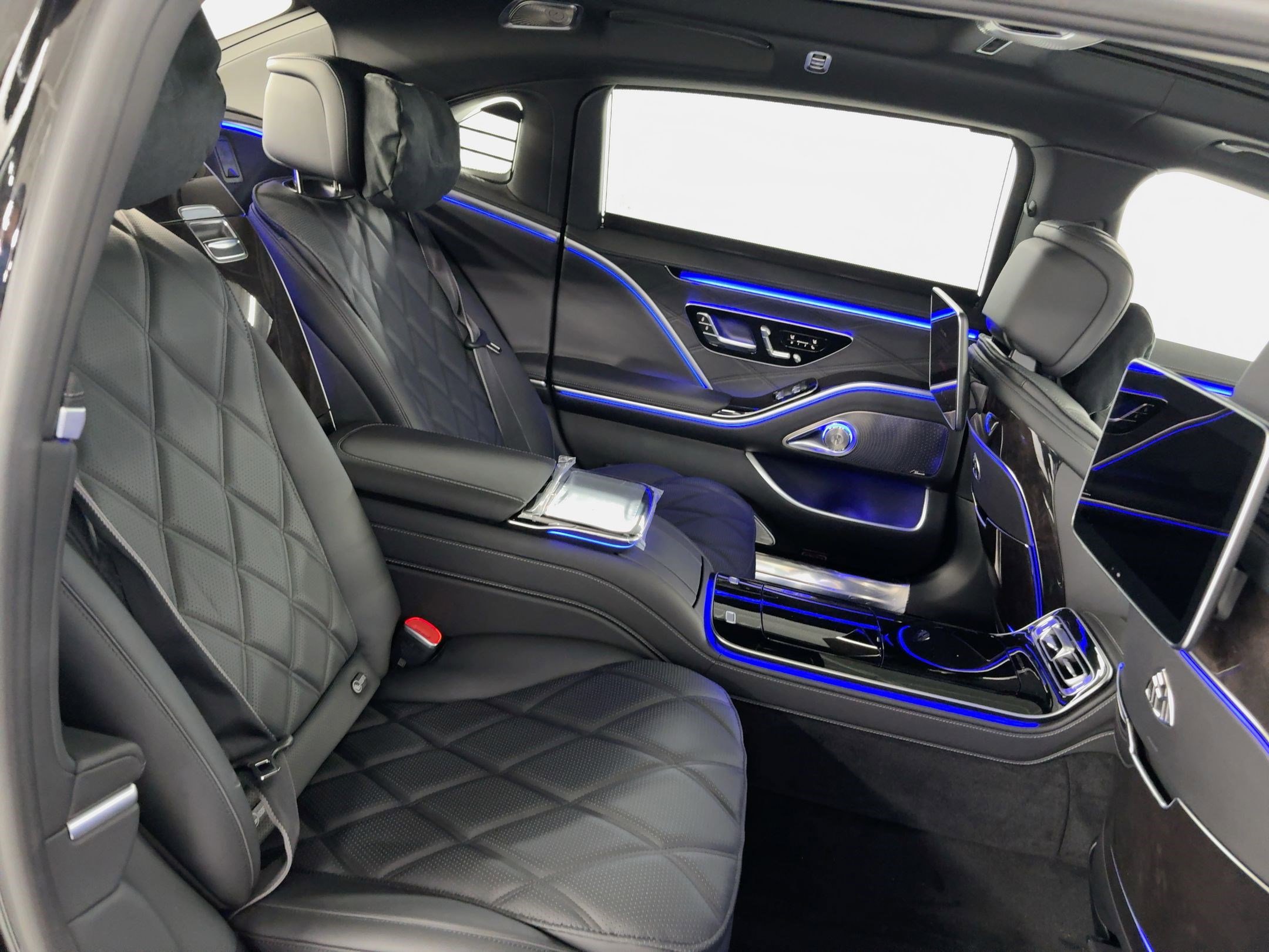 New 2026 Mercedes-Benz Maybach S 580 4MATIC image 29