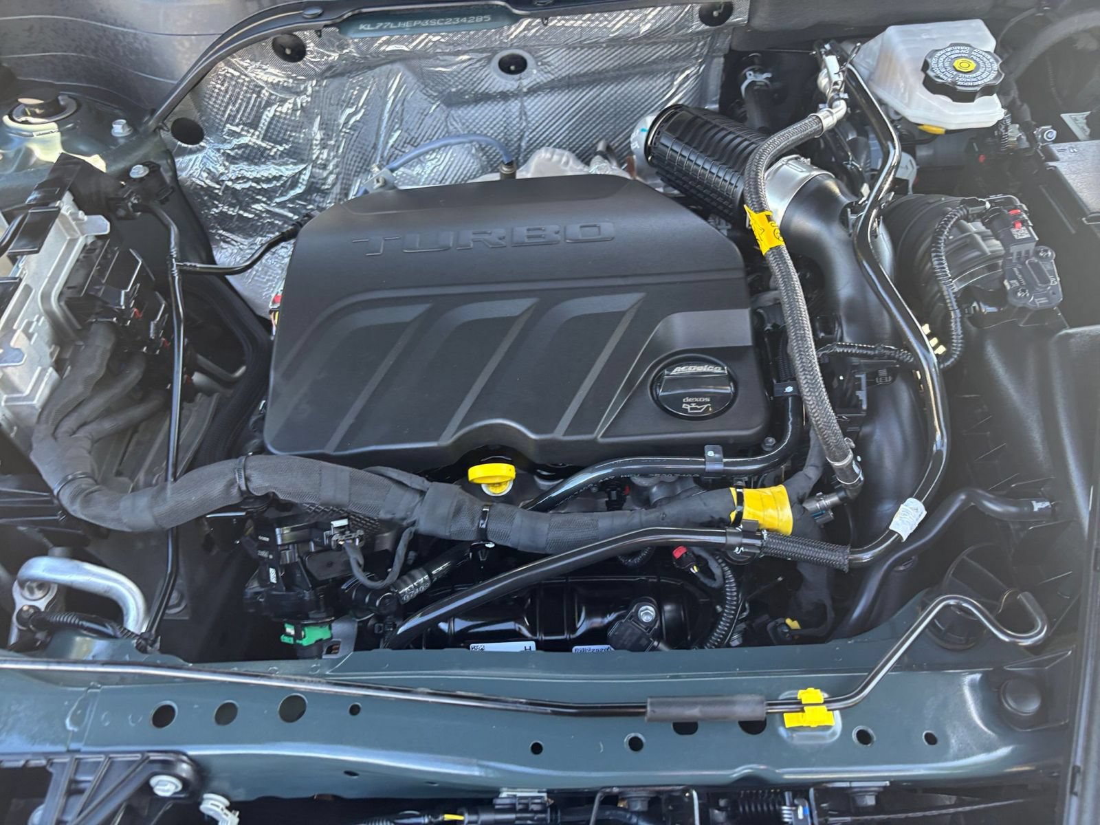 Used 2025 Chevrolet Trax LT FWD image 32