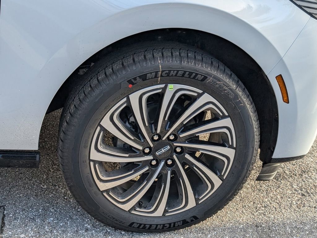 New 2026 Lincoln Navigator Black Label image 9