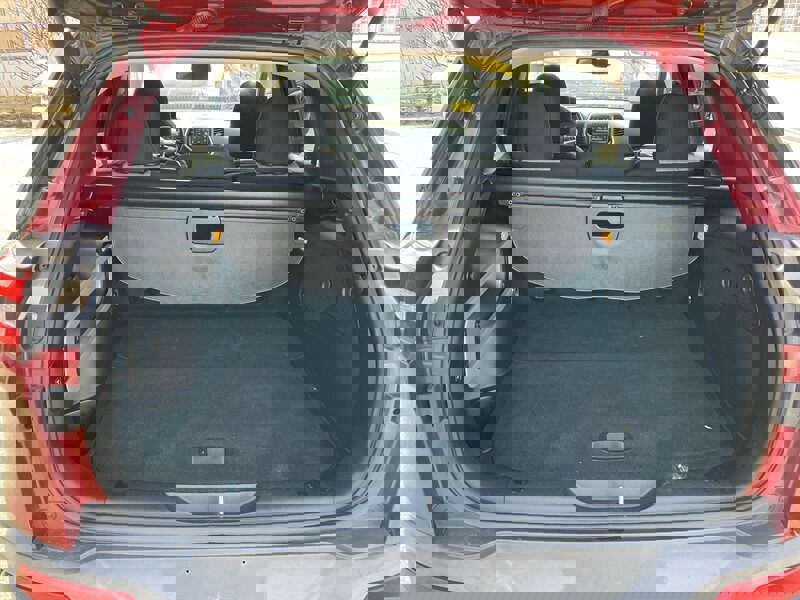 Used 2014 Jeep Cherokee Latitude w/ Comfort/Convenience Group image 13