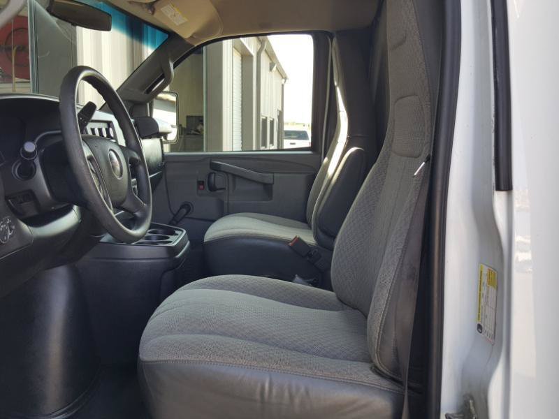 Used 2017 GMC Savana 3500 RWD image 19