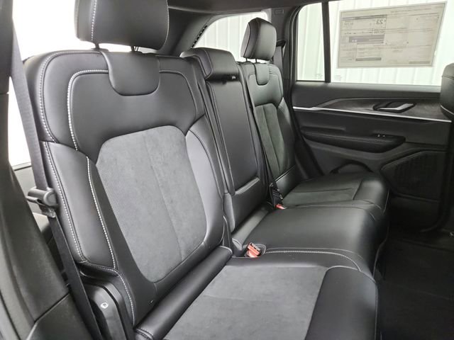 New 2026 Jeep Grand Cherokee Altitude AWD/4WD image 47