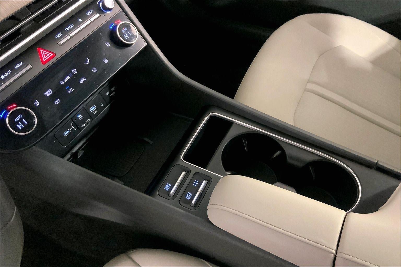 Used 2025 Hyundai Sonata SEL FWD image 17