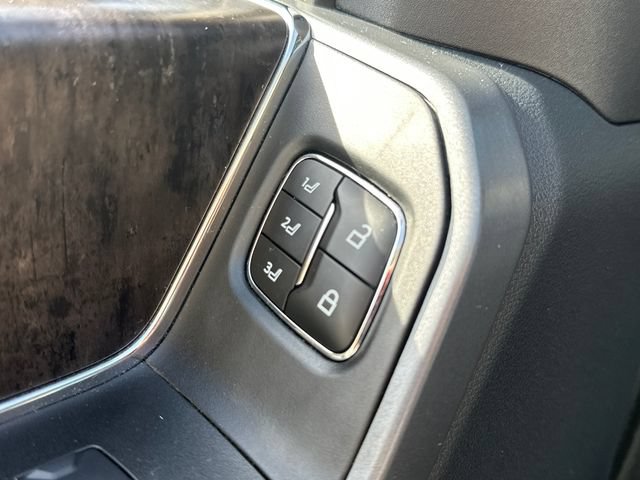 Used 2023 Ford F250 Lariat w/ Sport Appearance Package AWD/4WD image 26