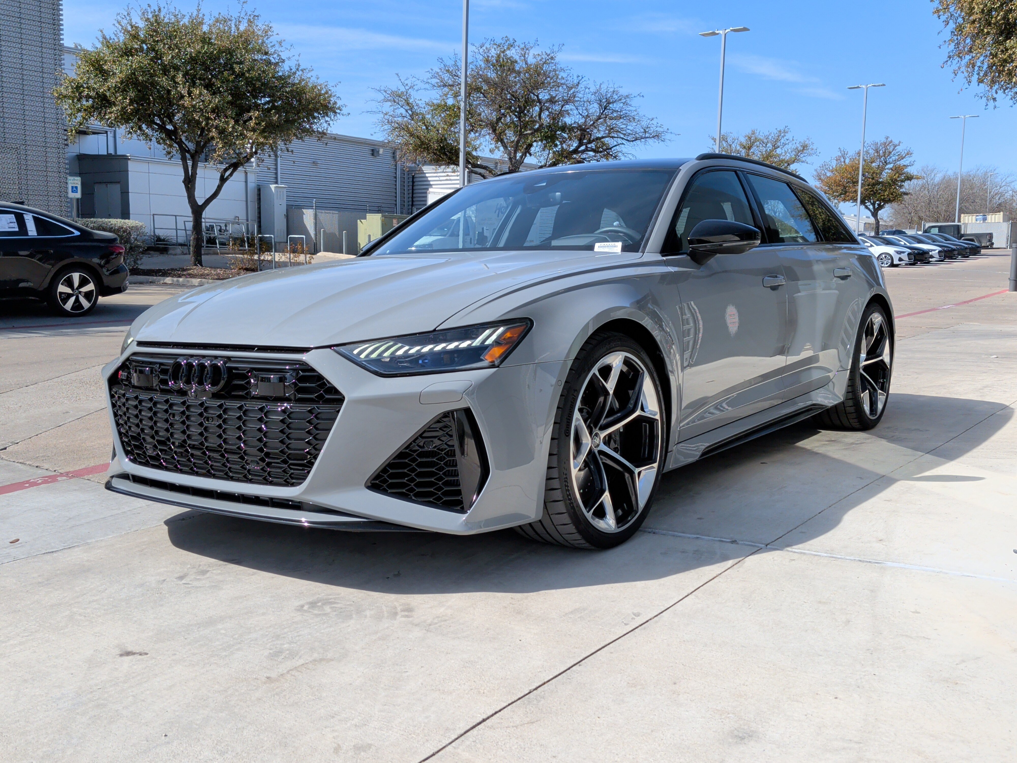 Used 2024 Audi RS 6 performance image 5