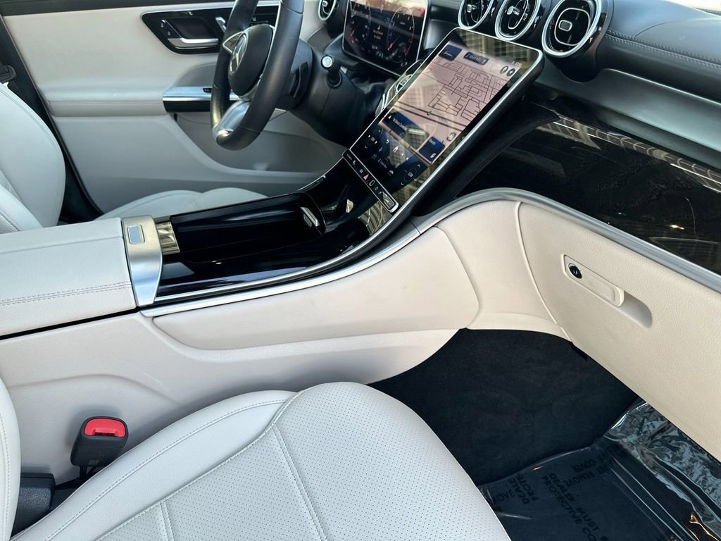 Used 2024 Mercedes-Benz GLC 300 image 15